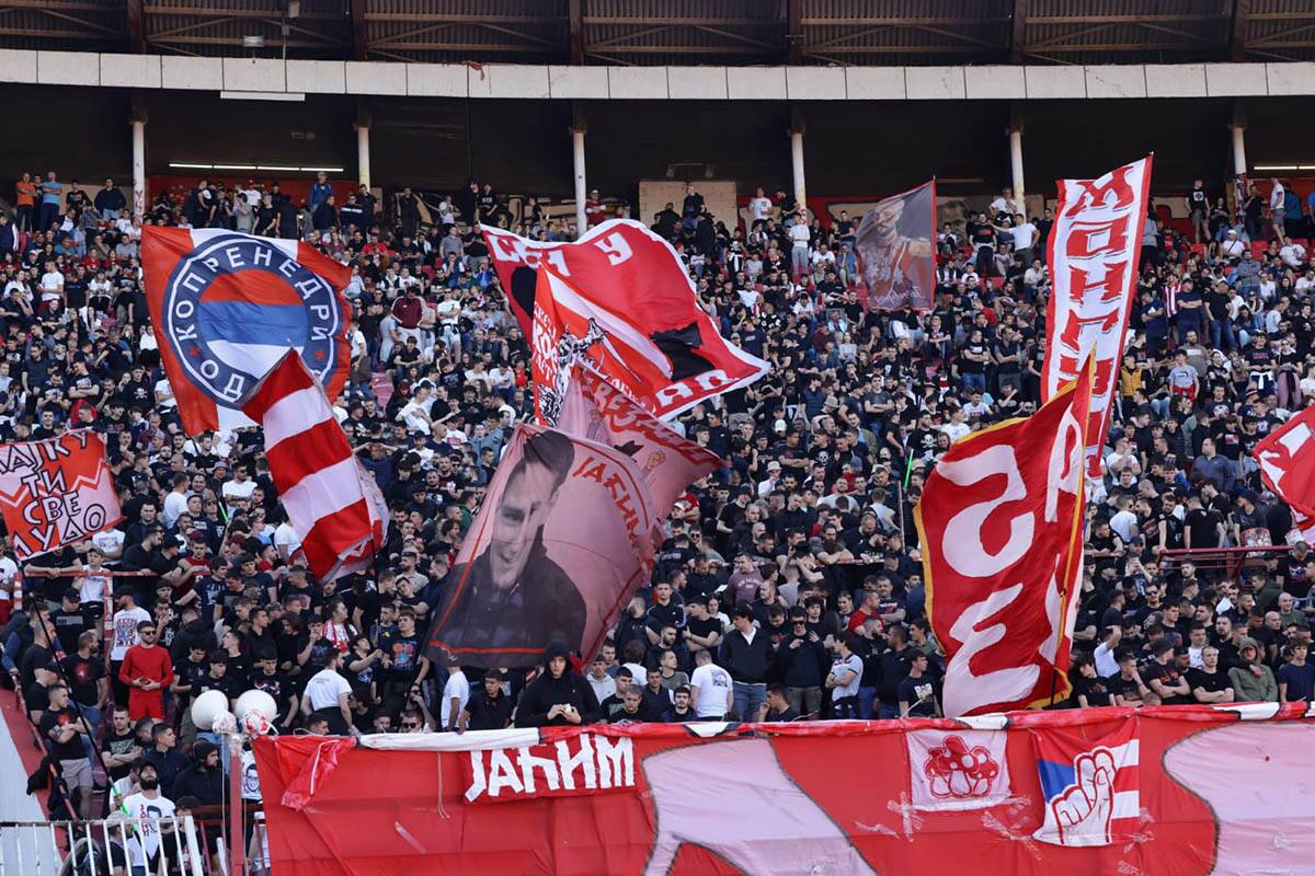 Crvena Zvezda - Partizan derbi (1).jpg