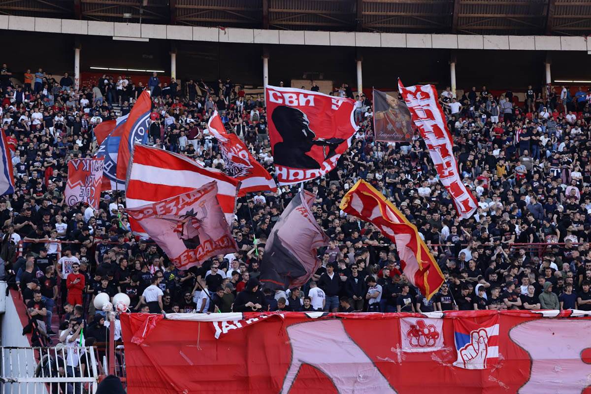 Crvena Zvezda - Partizan derbi (2).jpg