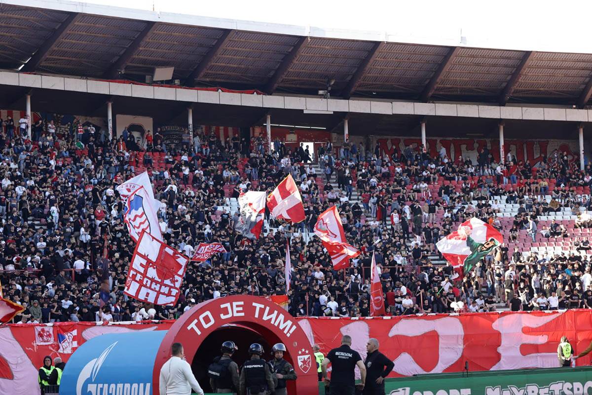 Crvena Zvezda - Partizan derbi (6).jpg