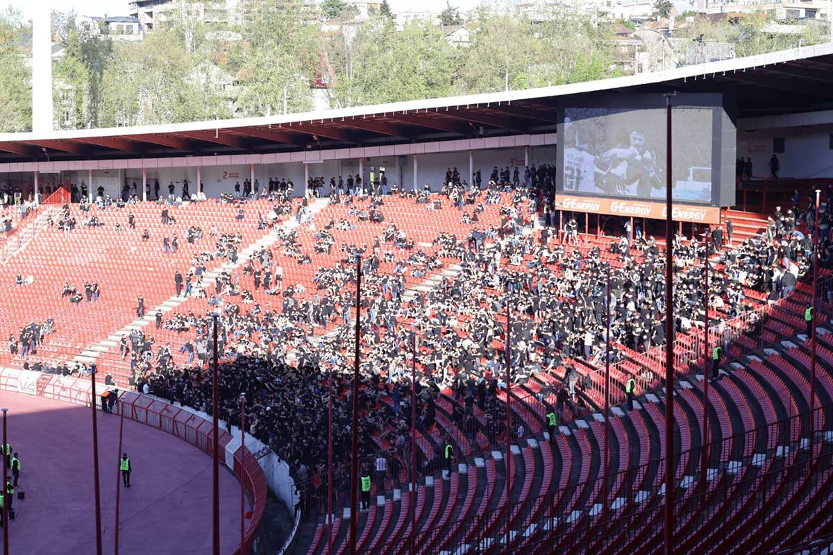 Crvena Zvezda - Partizan derbi (7).jpg