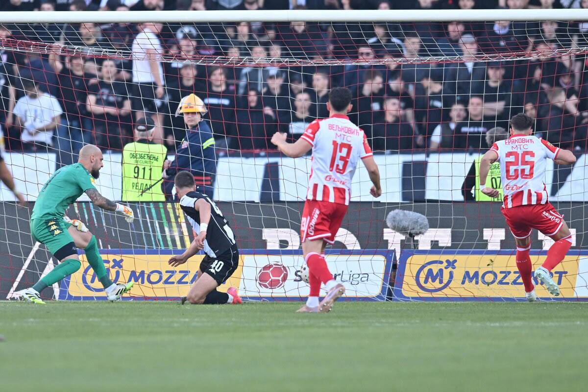 Crvena Zvezda - Partizan 179. večiti derbi (3).jpg