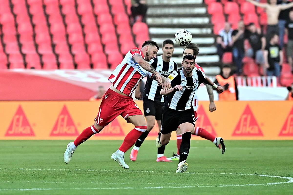 Crvena Zvezda 179. večiti derbi (17).jpg