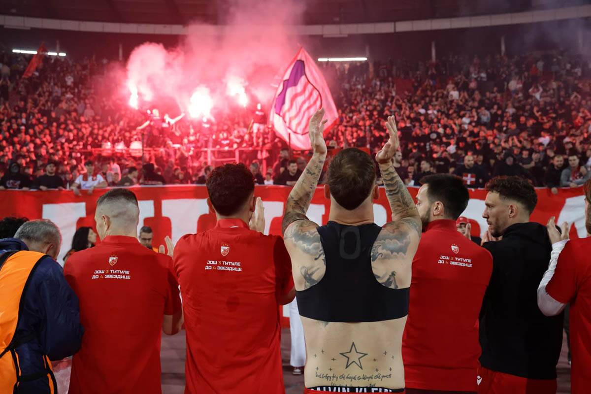 Crvena Zvezda proslava titule