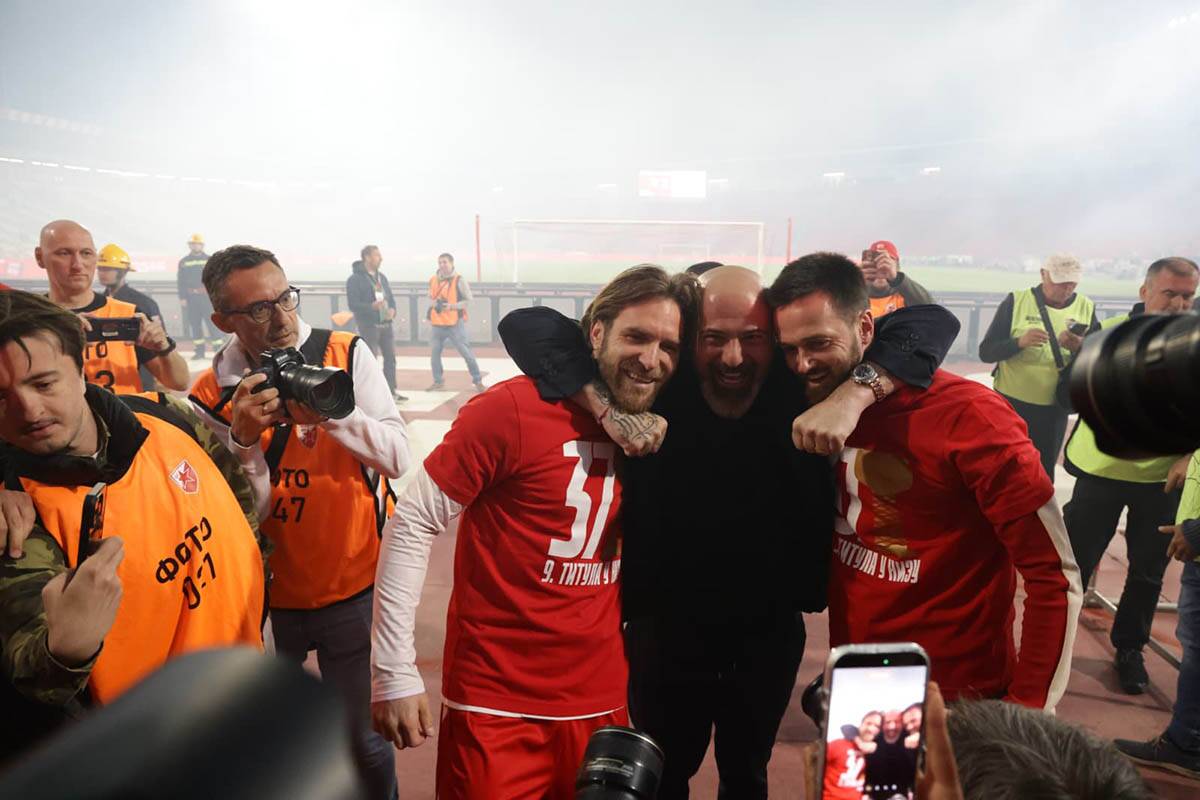 Crvena Zvezda proslava titule