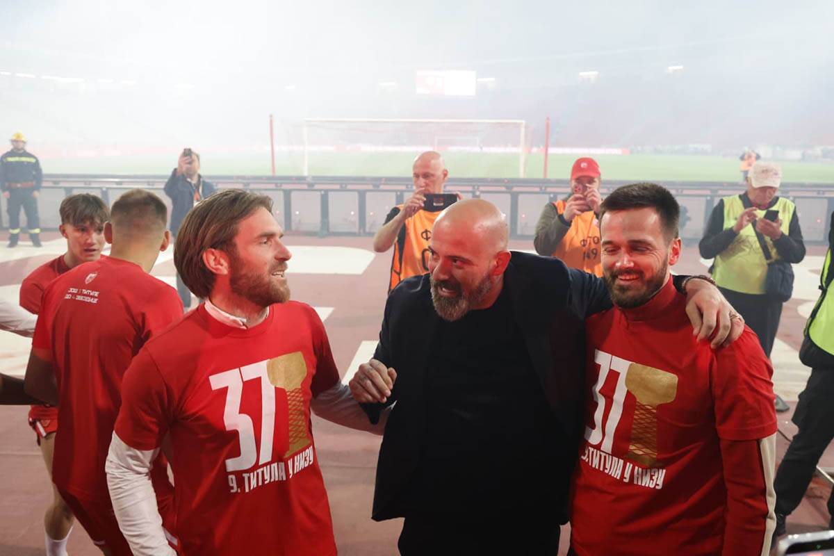 Crvena Zvezda proslava titule