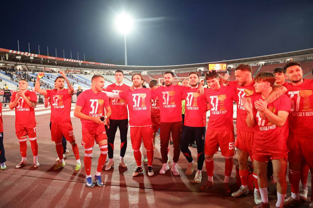 Crvena Zvezda proslava titule