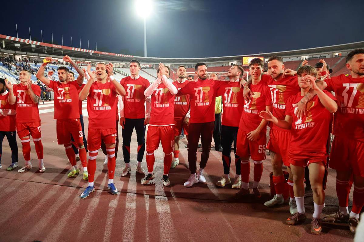 Crvena Zvezda proslava titule