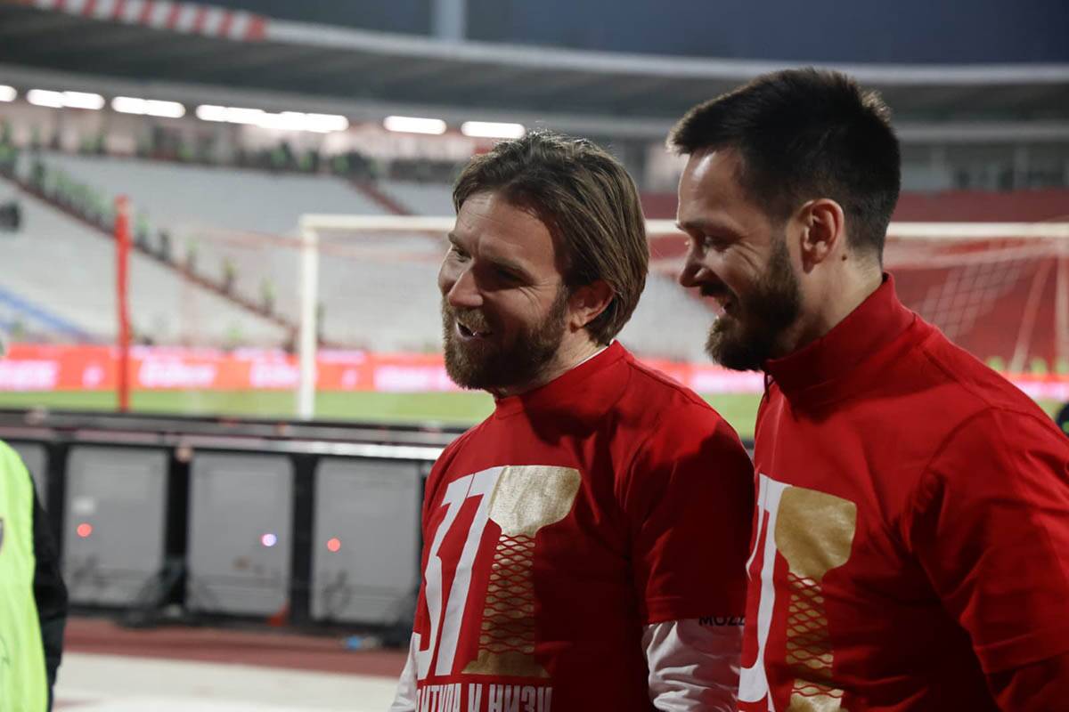 Crvena Zvezda proslava titule