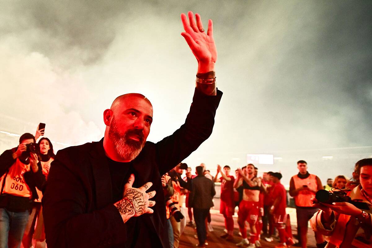 Slavlje Crvene zvezde posle derbija (11).jpg