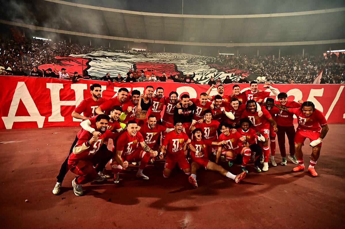 Slavlje Crvene zvezde posle derbija (12).jpg