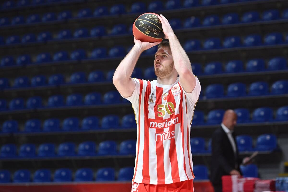 Filip Škobalj na meču Crvene zvezde i Zlatibora