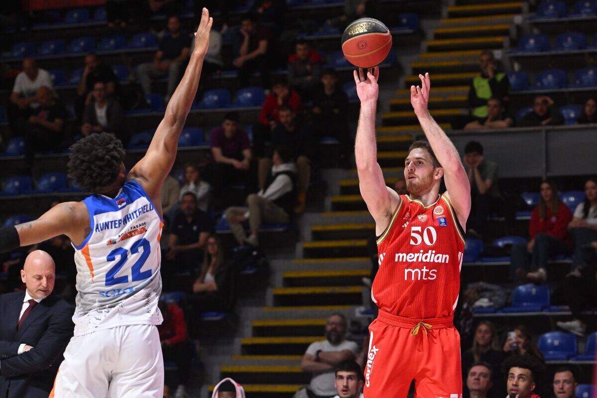 Filip Škobalj na meču Crvene zvezde i Zlatibora