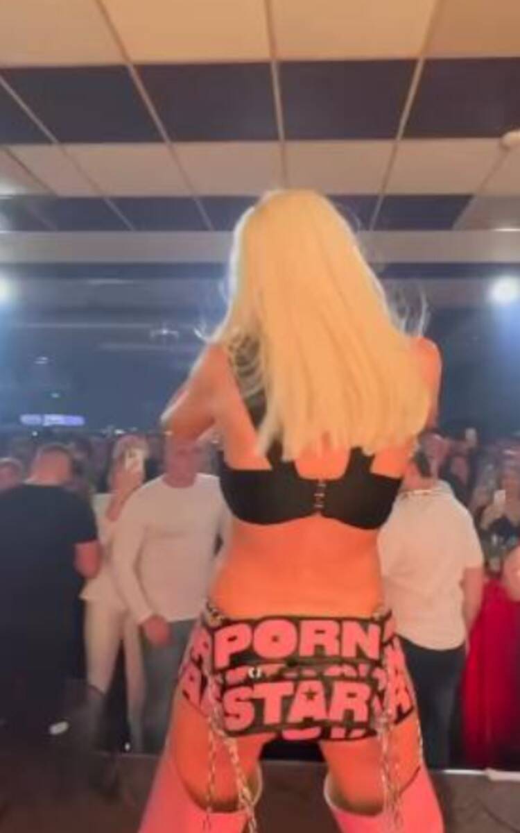 Jelena Karleuša3.jpg