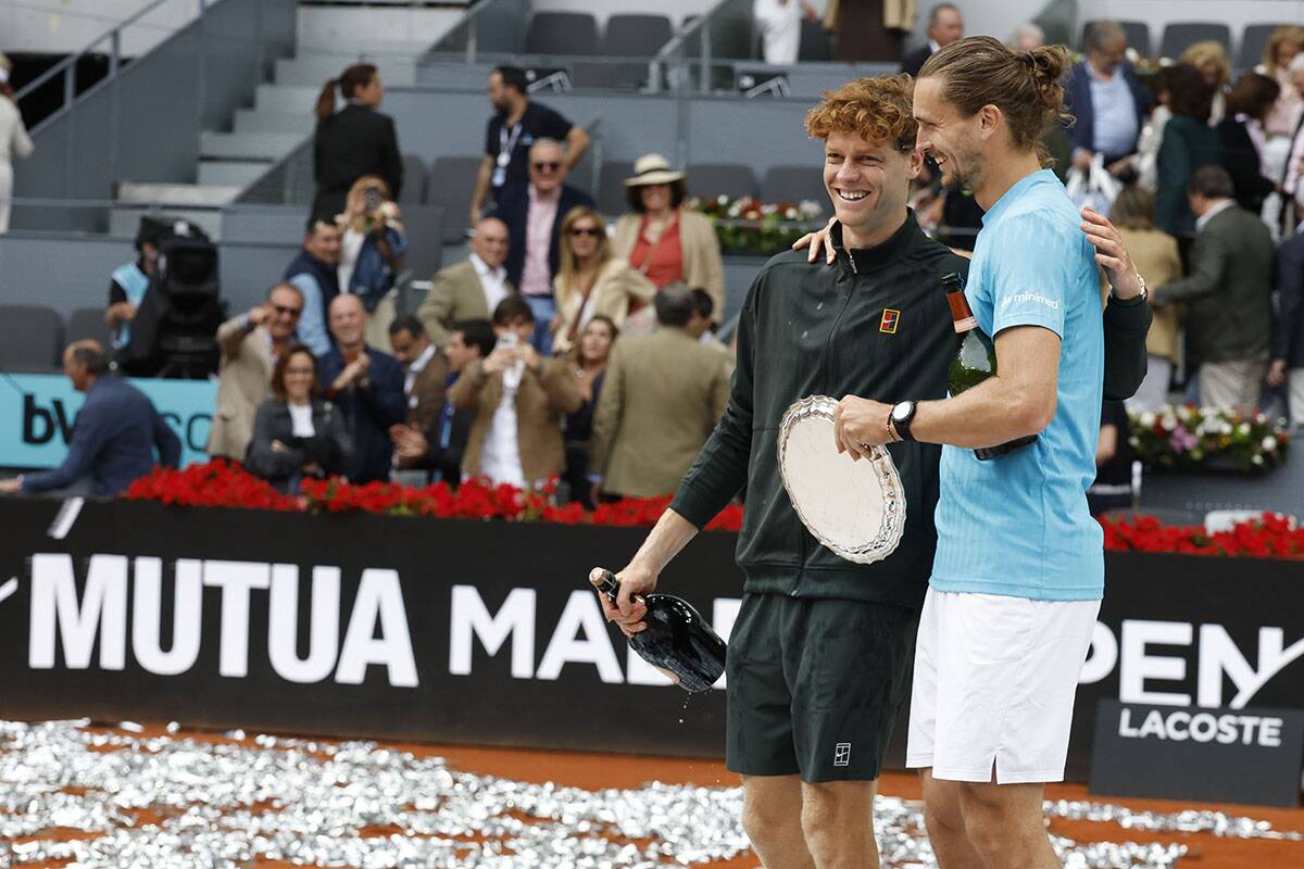 Siner - Zverev u finalu Madrida (1).jpg