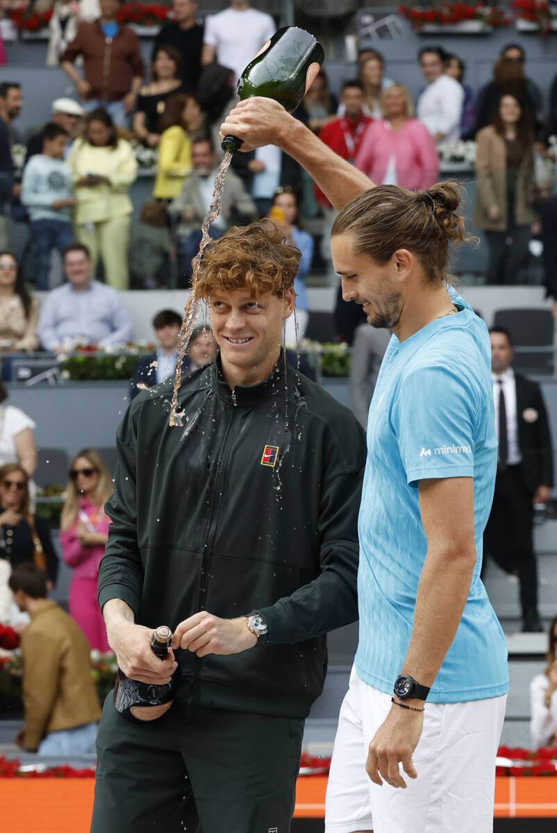 Siner - Zverev u finalu Madrida (3).jpg