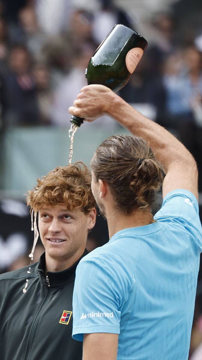 Siner - Zverev u finalu Madrida (5).jpg