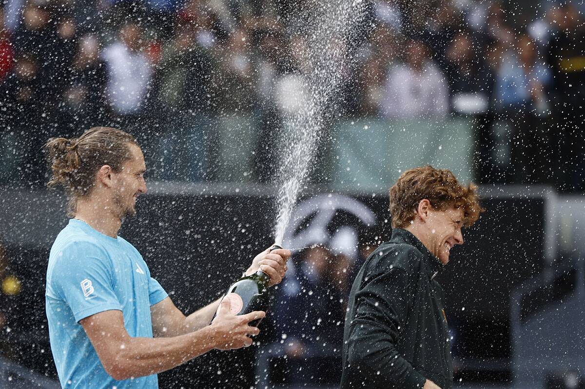 Siner - Zverev u finalu Madrida (6).jpg