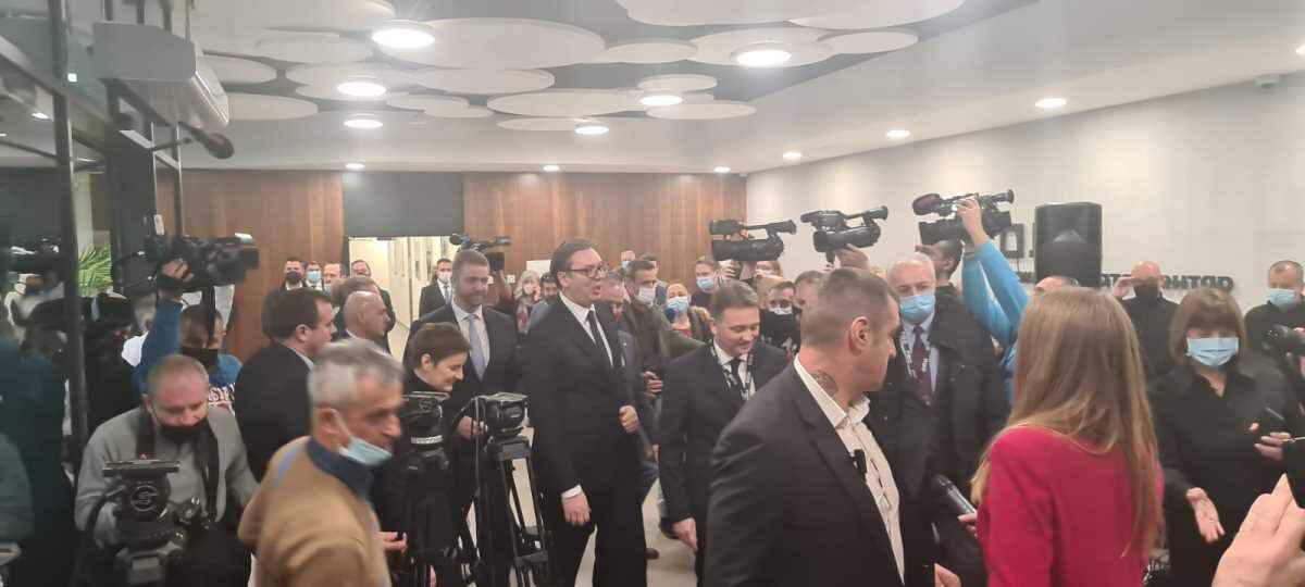 Predsednik Vučić u data centru u Kragujevcu (25).jpg