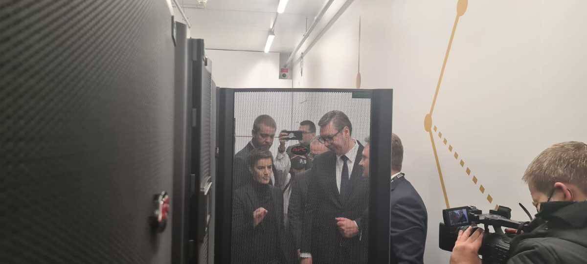Predsednik Vučić u data centru u Kragujevcu (31).jpg