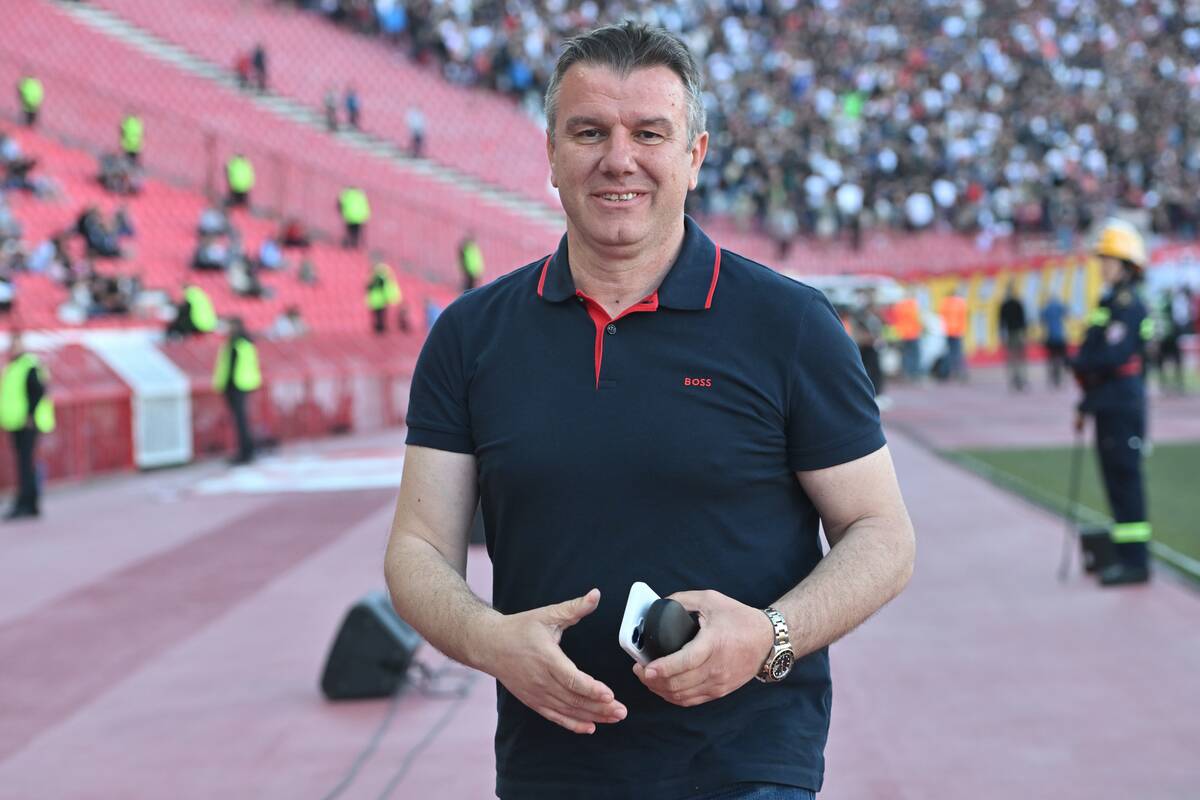 Mitko Stojkovski na stadionu Crvene zvezde opred 179 večiti derbi