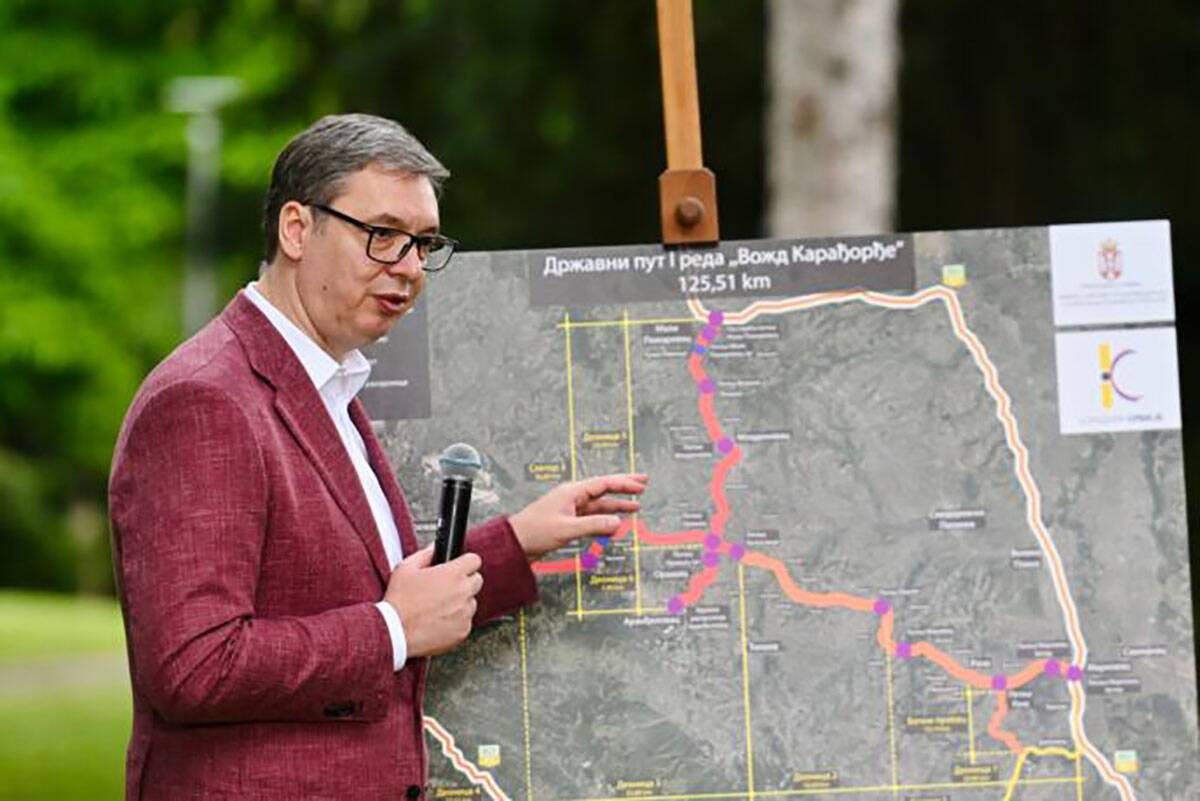 Aleksandar Vučić (2).jpg