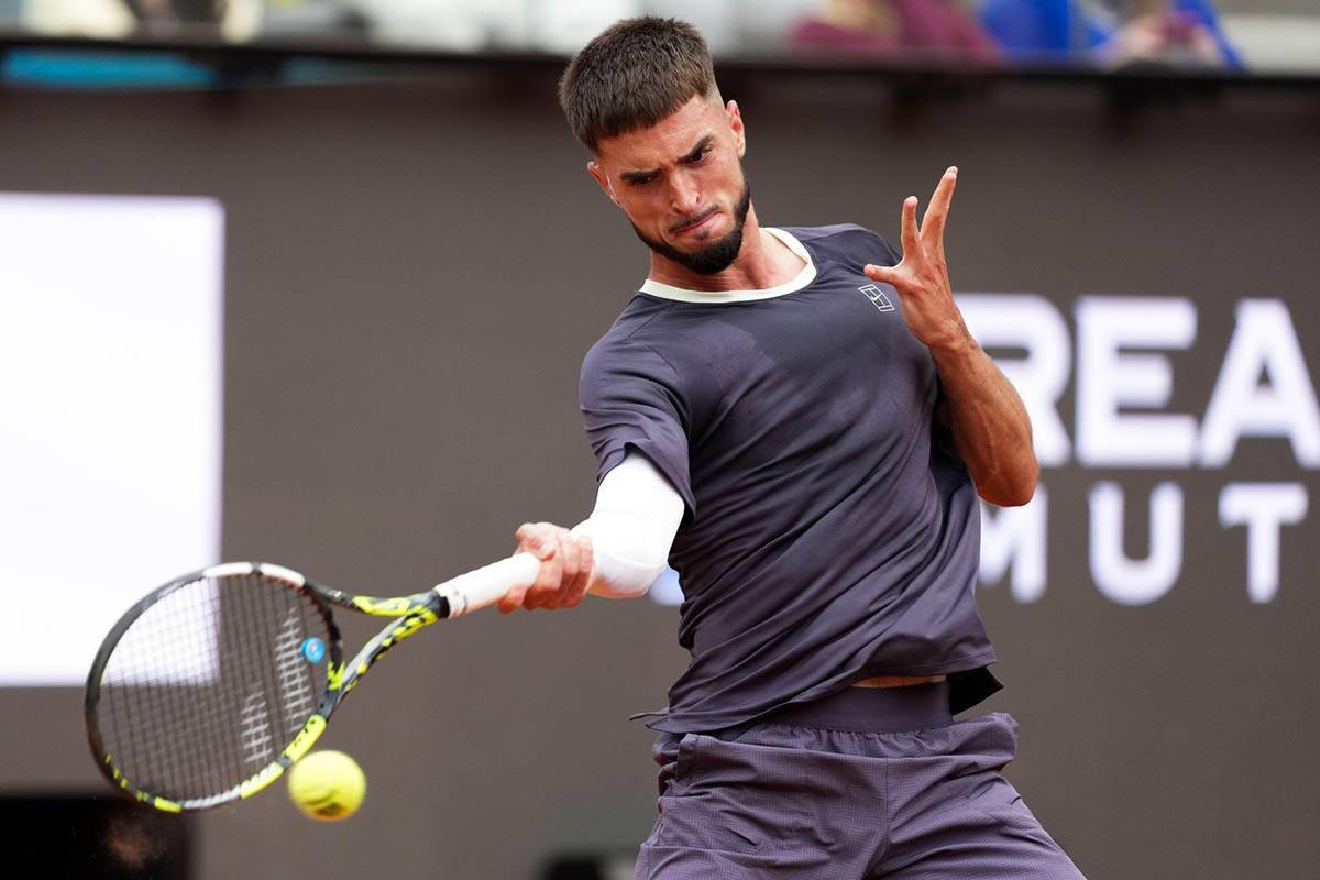 Novak Đoković  Dino Prižmić 7.jpg