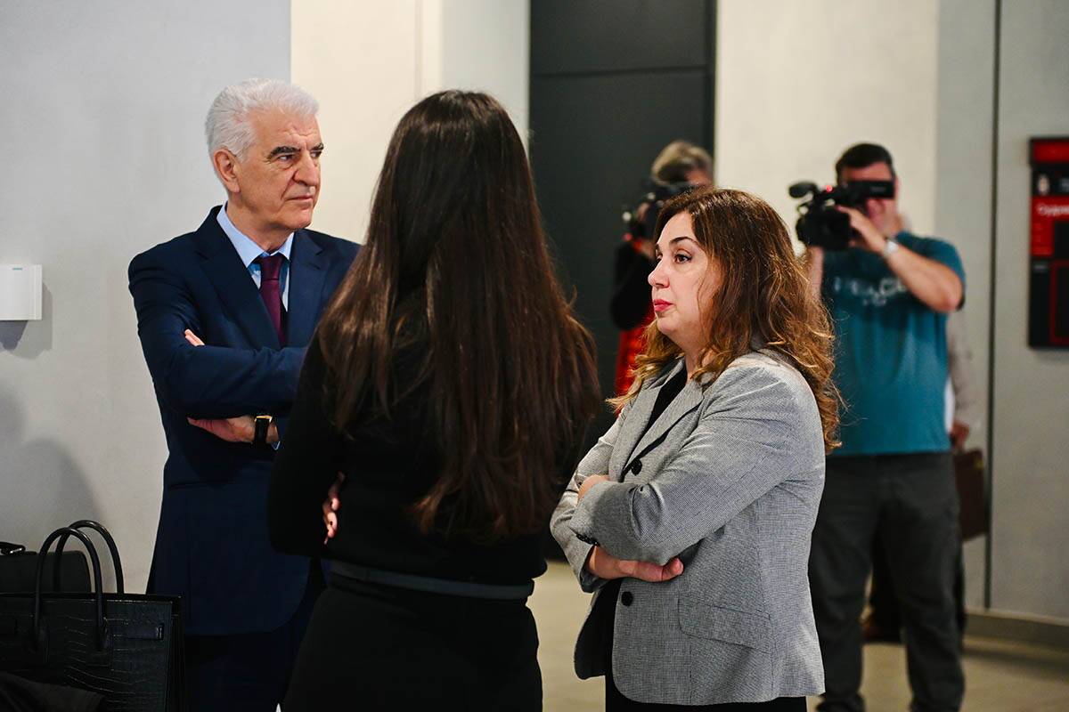 Nastavak suđenja Kecmanovićima 5.jpg