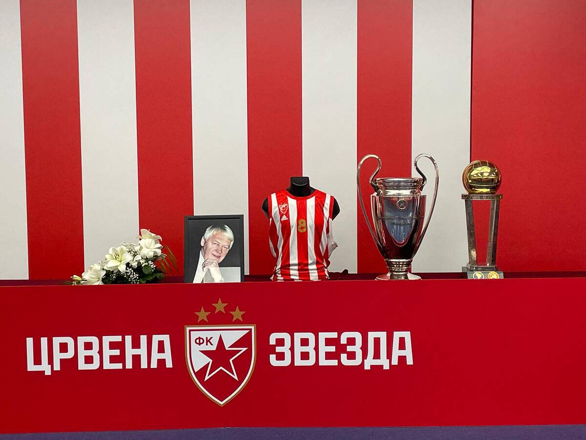 Komemoracija Vladimira Cvetkovića na Marakani (4).jpg
