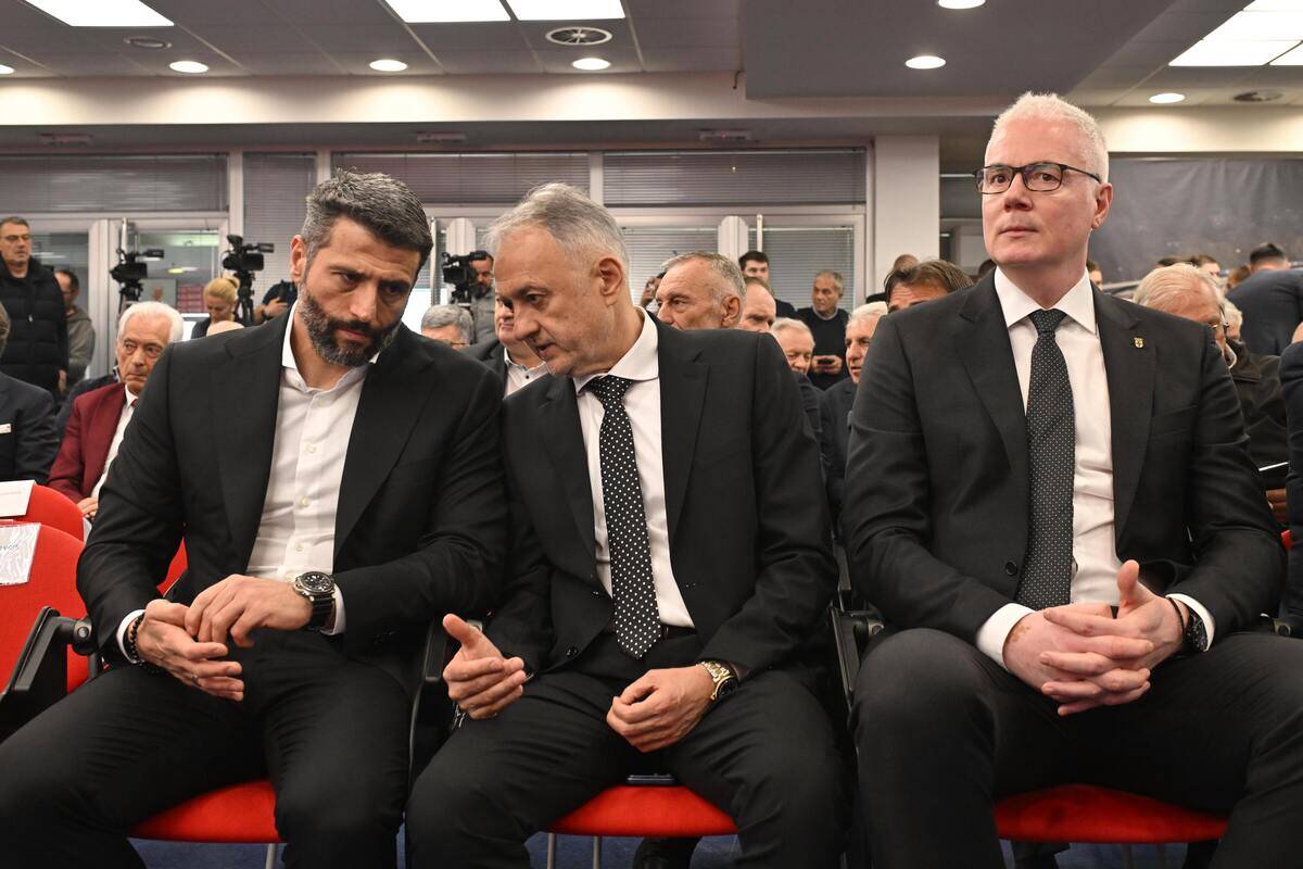Poznati na komemoraciji Vladimiru Cvetkovicu (4).JPG