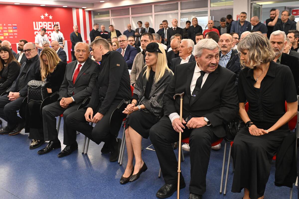 Poznati na komemoraciji Vladimiru Cvetkovicu (9).JPG