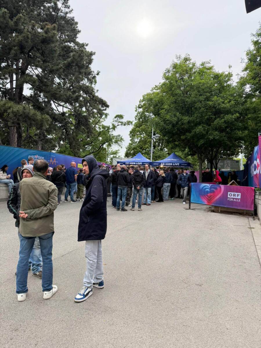 Atmosfera pred početak Evrovizije (2).jpg