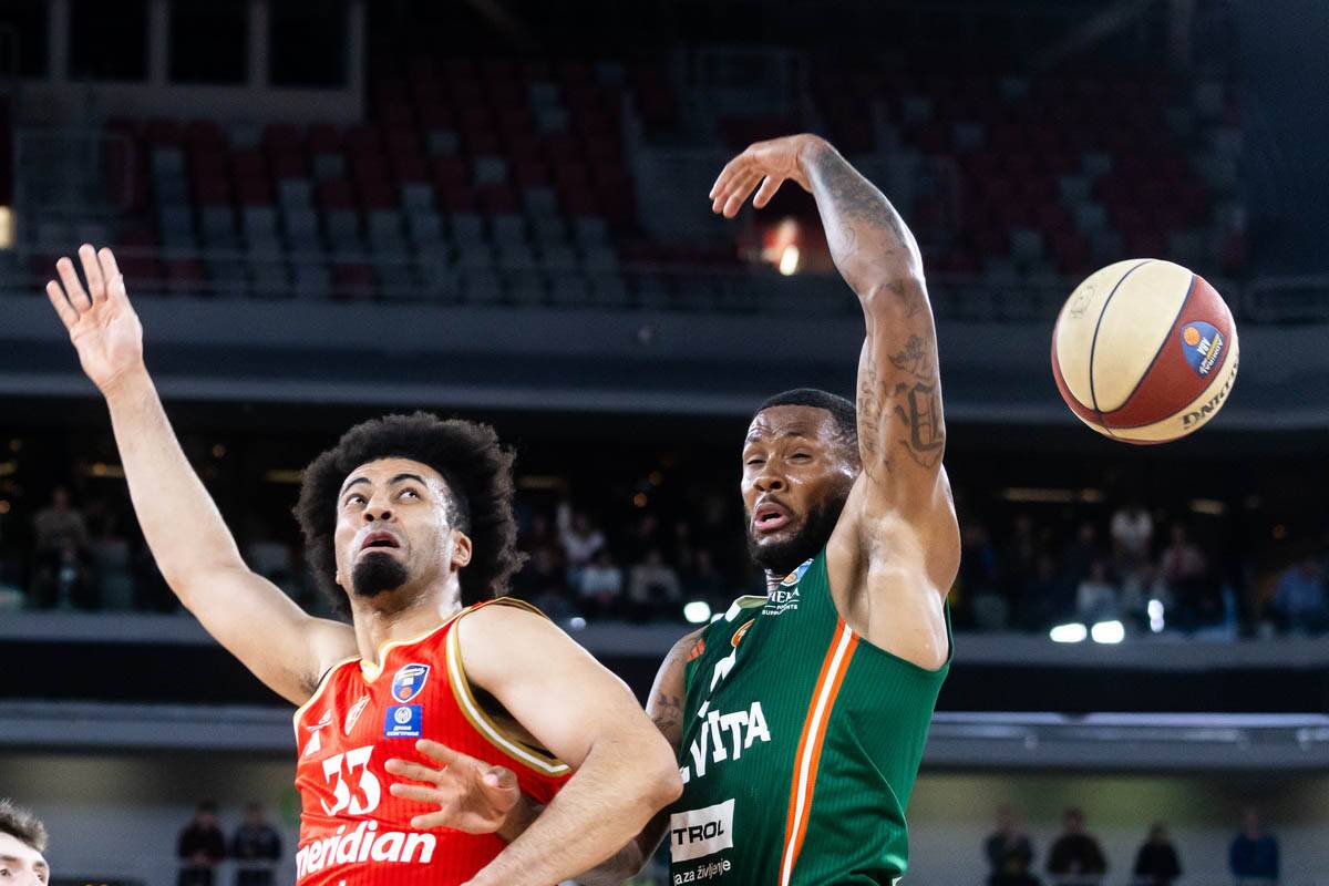 Crvena Zvezda - Cedevita Olimpija (9).jpg