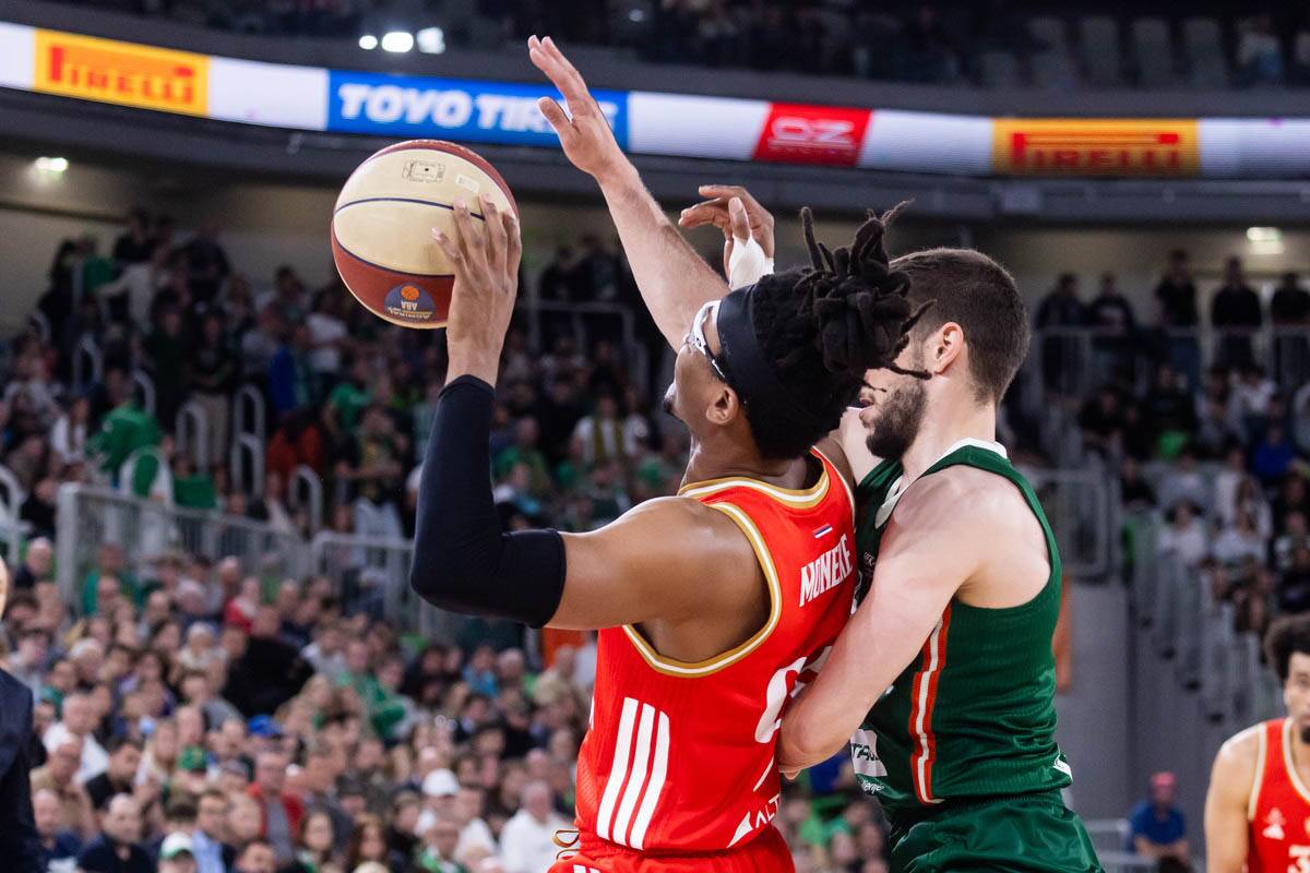 Crvena Zvezda - Cedevita Olimpija (12).jpg