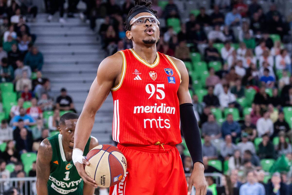 Crvena Zvezda - Cedevita Olimpija (18).jpg