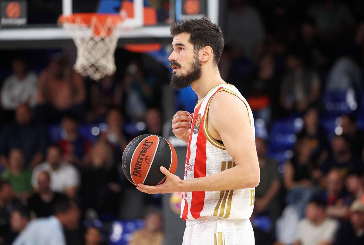 Nikola Kalinić u dresu Crvene zvezde.