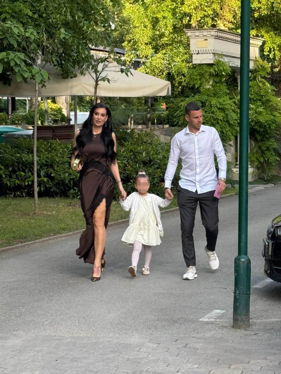 Katarina Grujic sa Gobeljom i cerkicom stigla kod Perucice na slavlje (7).jpg