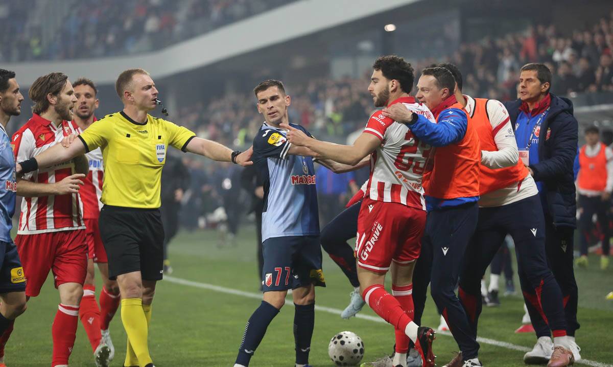 kup Srbije Crvena Zvezda - Vojvodina (1).jpg