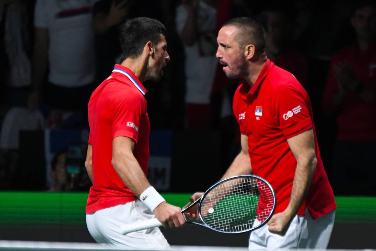 Novak Đoković i Viktor Troicki na meču Dejvis kupa