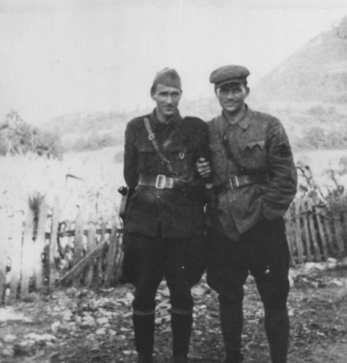 Kosta_Nađ_i_Peko_Dapčević.jpg