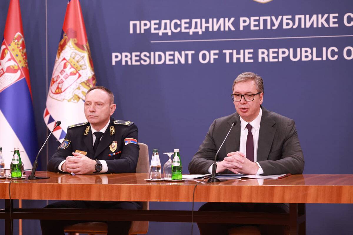 Aleksandar Vučić i Dragan Vasiljević  (1).jpg