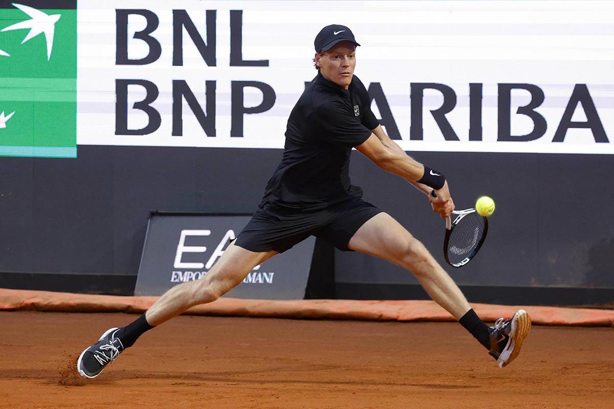 Janik Siner - Danil Medvedev  2.jpg