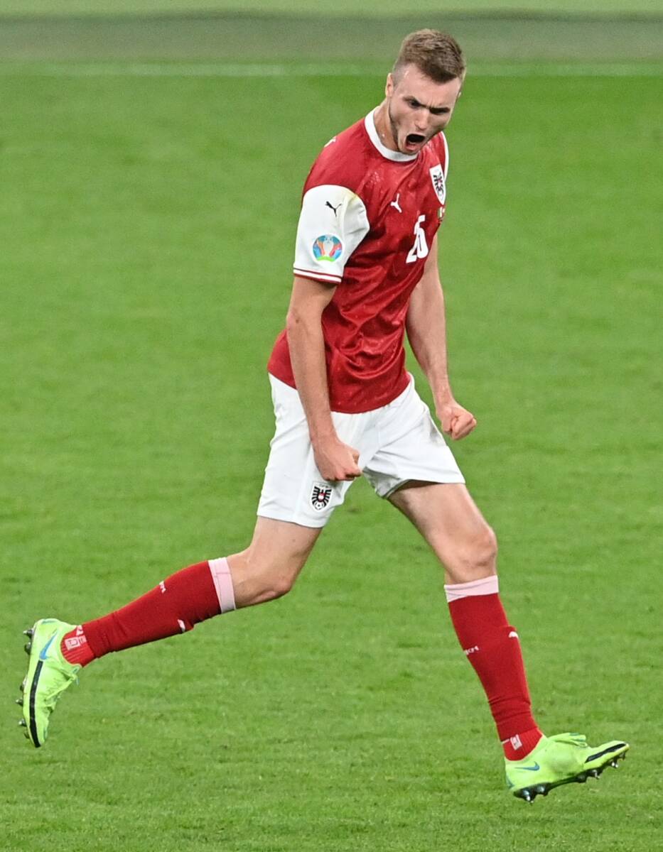 Saša Kalajdžić slavi gol za Austriju
