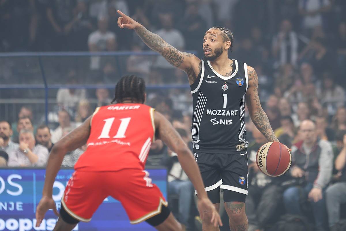 Crvena Zvezda - Partizan (3).jpg