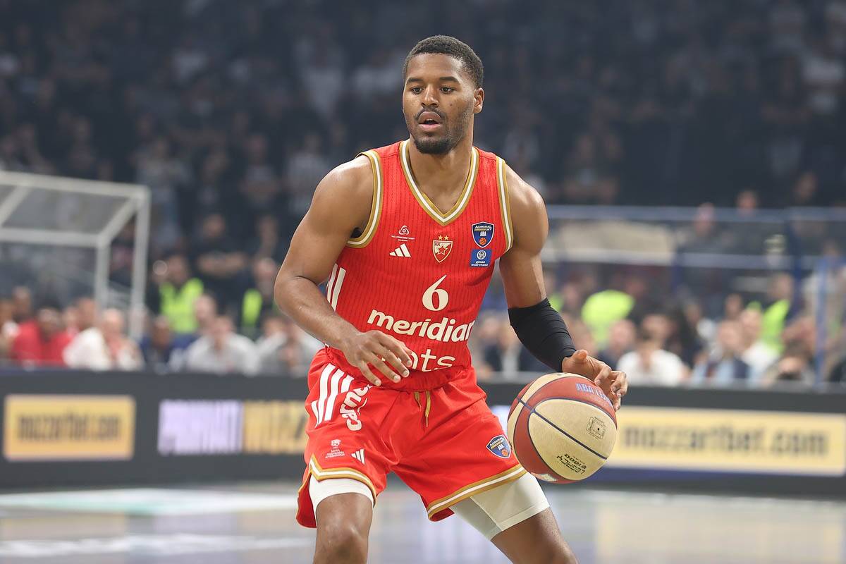 Crvena  Zvezda - Partizan (3).jpg