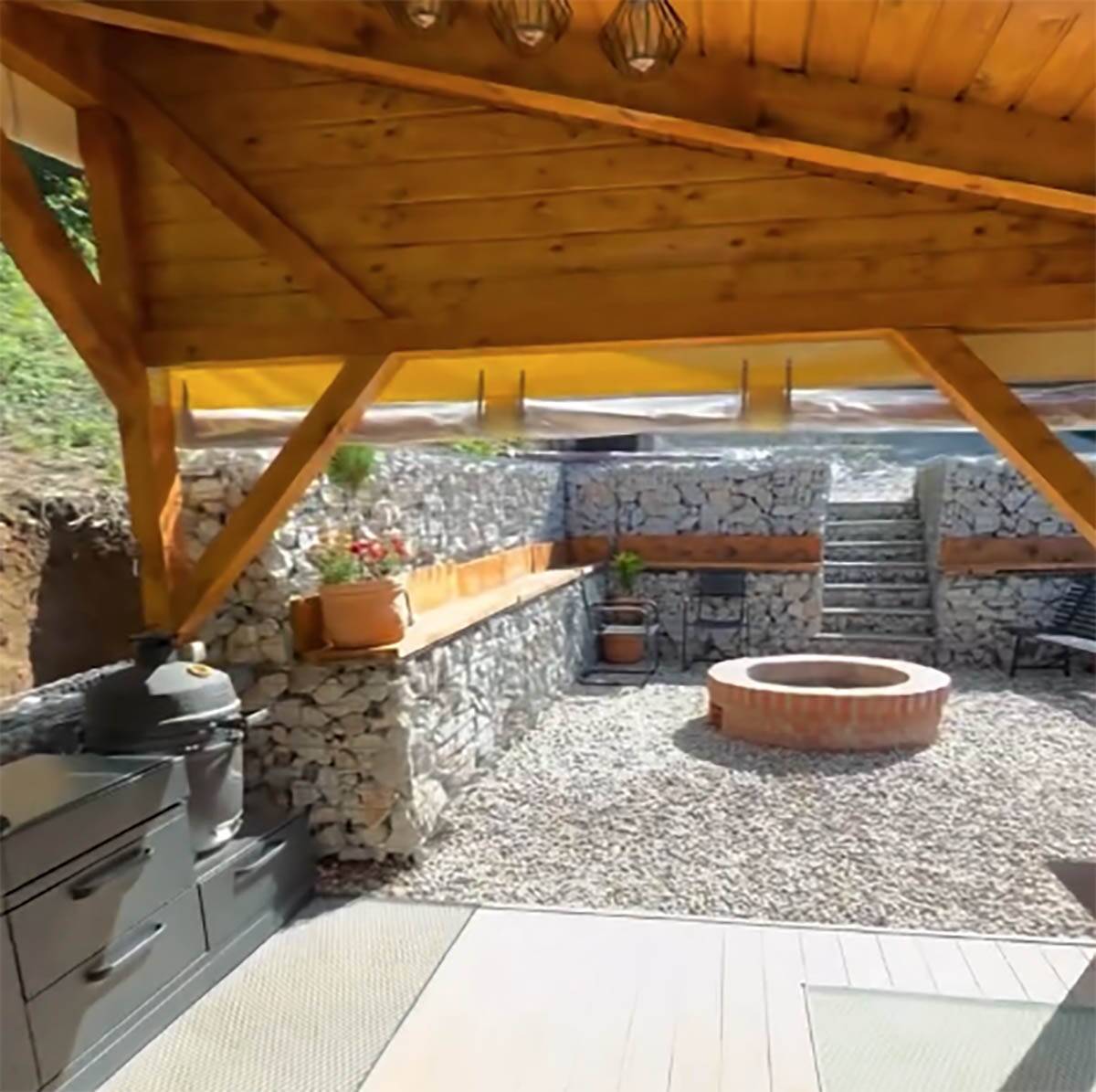 amerikanac snimio ceo proces renoviranja kuće