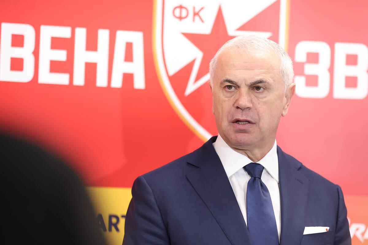 Zvezdan Terzić daje izjavu na Marakani