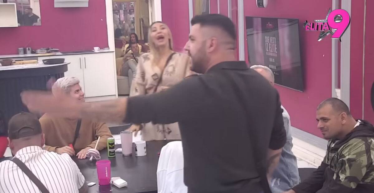 Asmin izneo sav prljav veš o vezi Stanije i Marka: "Rekla mi je kako ga je uhvatila da se dopisuje s muškarcima"