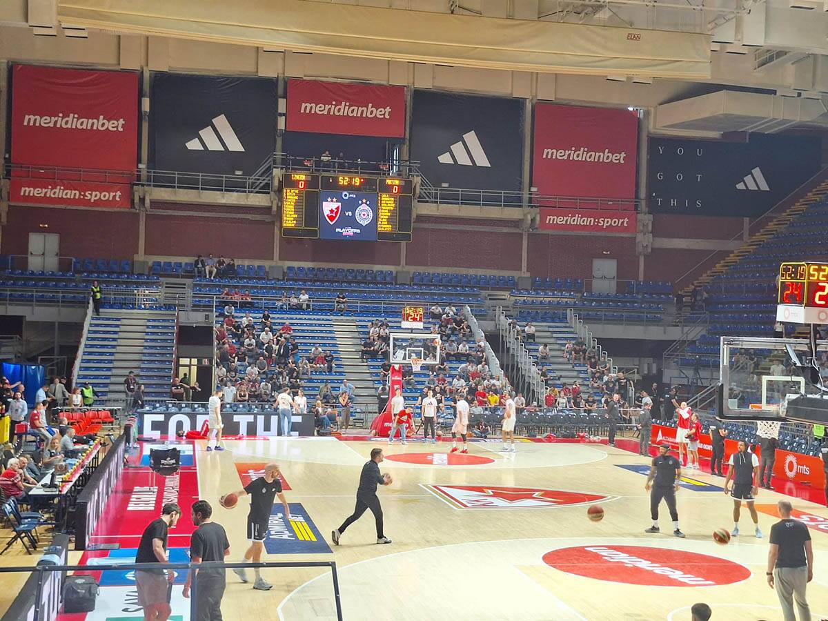 KK Crvena zvezda KK Partizan (3).jpg