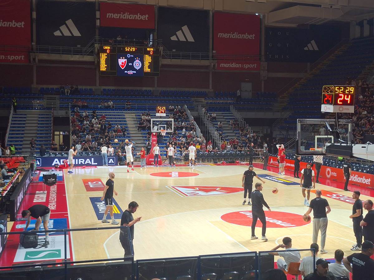 KK Crvena zvezda KK Partizan (1).jpg