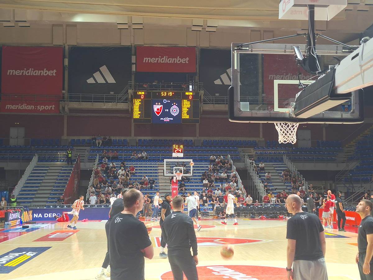 KK Crvena zvezda KK Partizan (6).jpg